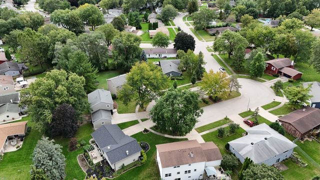 1419 N Madlock Court, Elgin, IL 60123