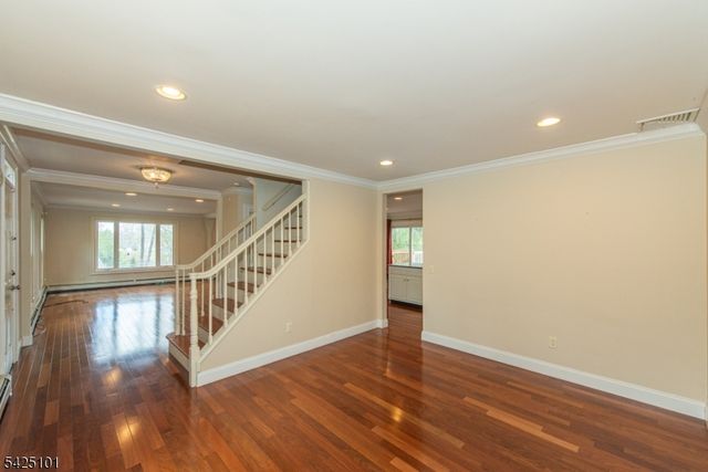 7 Fernwood Trl, Mountain Lakes Boro, NJ 07046