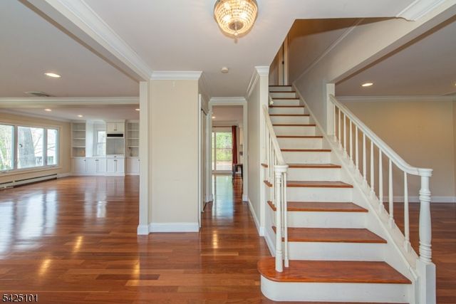 7 Fernwood Trl, Mountain Lakes Boro, NJ 07046