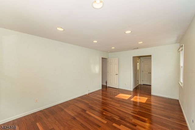 7 Fernwood Trl, Mountain Lakes Boro, NJ 07046