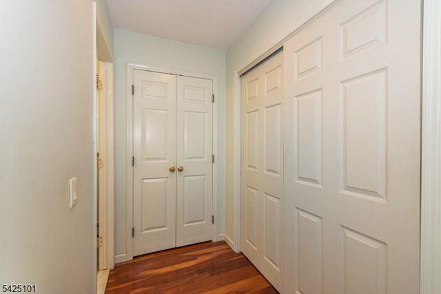 7 Fernwood Trl, Mountain Lakes Boro, NJ 07046