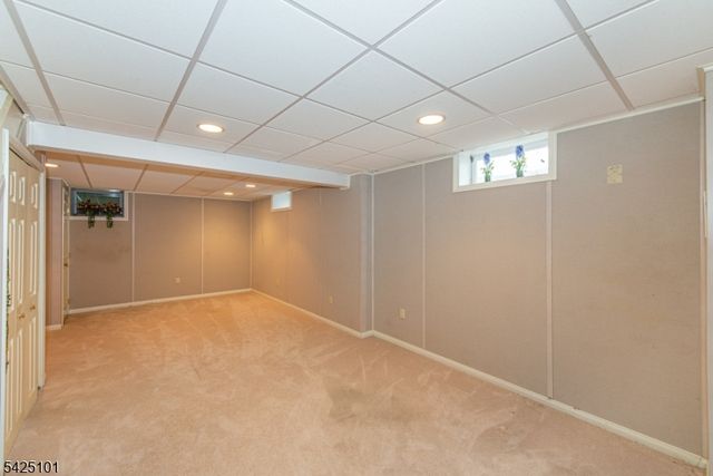 7 Fernwood Trl, Mountain Lakes Boro, NJ 07046