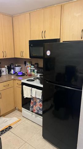 19080 NE 3rd Court 307, Miami, FL 33179