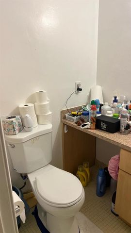 19080 NE 3rd Court 307, Miami, FL 33179