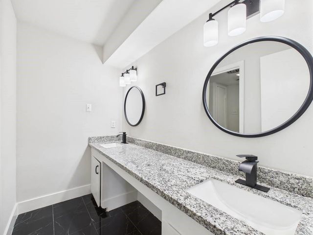 5814 Fontenelle Drive, Houston, TX 77035