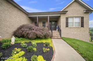 8118 Frederick John St, Knoxville, TN 37938