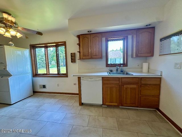 200 Manchester Boulevard, Whiting, NJ 08759