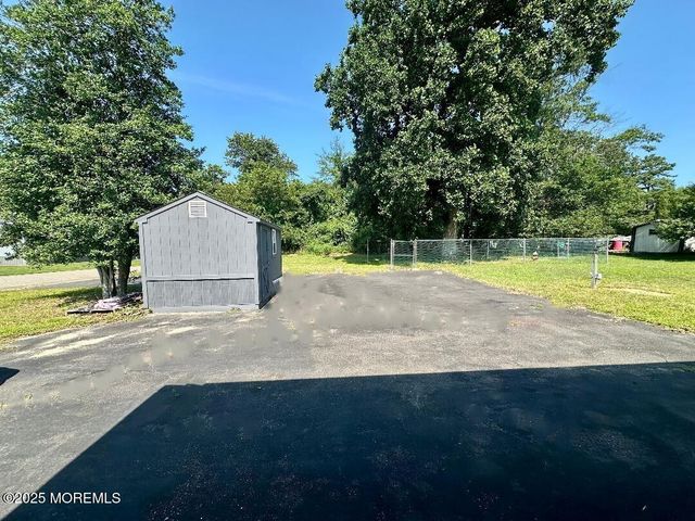 200 Manchester Boulevard, Whiting, NJ 08759