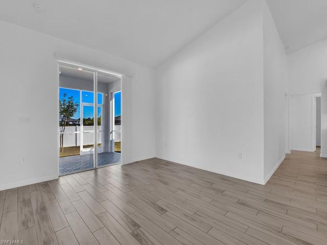 4129 Andalusia BLVD, Cape Coral, FL 33909