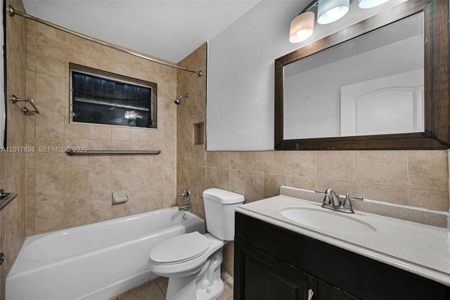 244 NW 43rd St 0, Miami, FL 33127