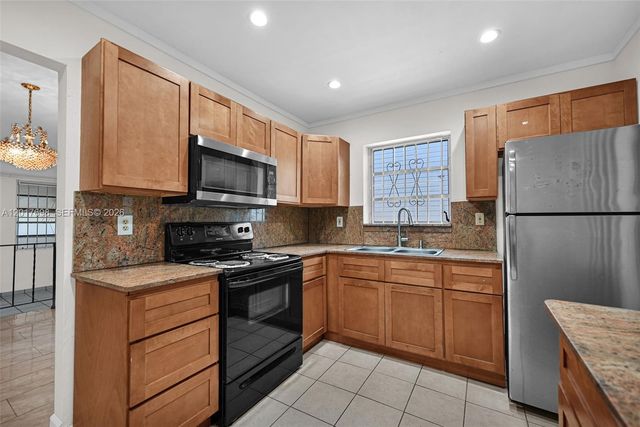 244 NW 43rd St 0, Miami, FL 33127