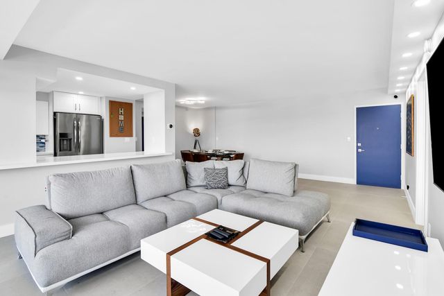 2701 N Ocean Blvd 15B, Fort Lauderdale, FL 33308