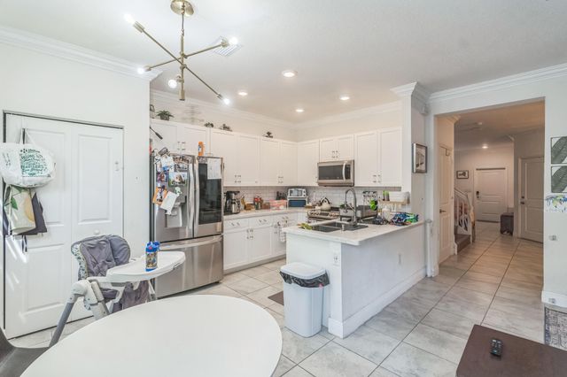 230 NE 208th Terrace 230, North Miami Beach, FL 33179