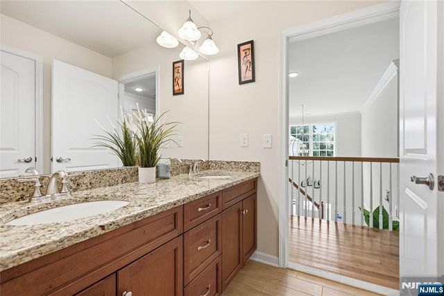 5 Jared Place, Mount Olive Township, NJ 07828