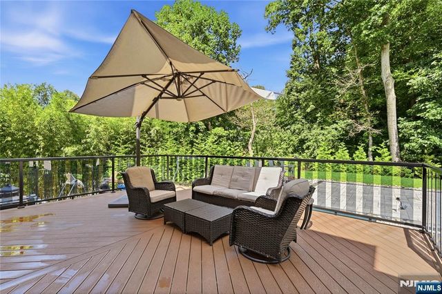 5 Jared Place, Mount Olive Township, NJ 07828