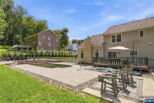 5 Jared Place, Mount Olive Township, NJ 07828