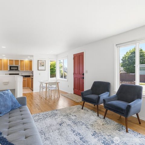 3514 SW Manning Street, Seattle, WA 98126