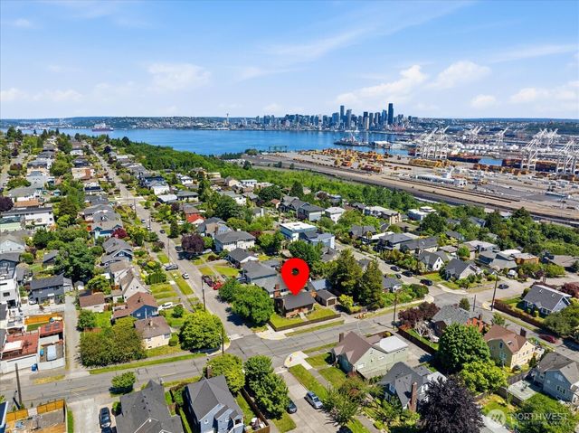 3514 SW Manning Street, Seattle, WA 98126