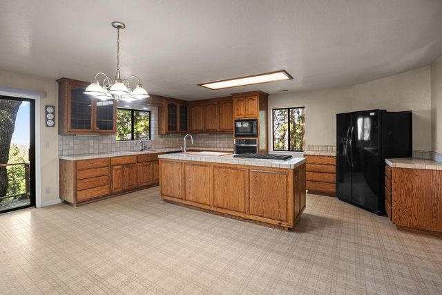 5307 Pine Ridge Dr, Grizzly Flats, CA 95636