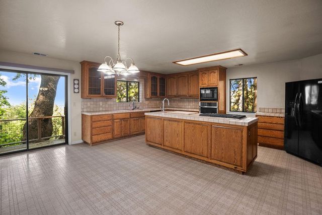5307 Pine Ridge Dr, Grizzly Flats, CA 95636