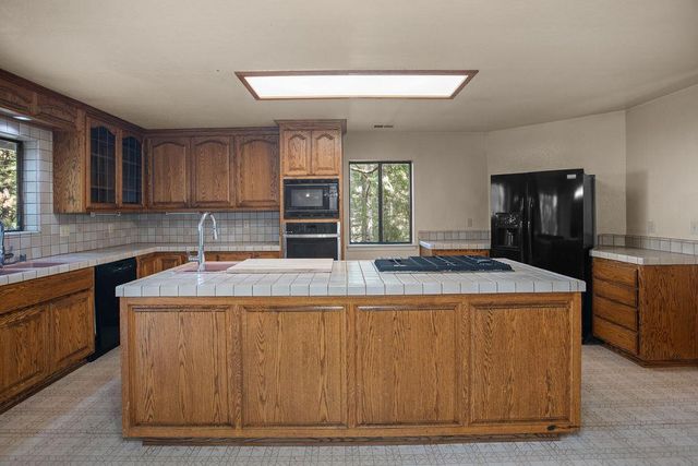 5307 Pine Ridge Dr, Grizzly Flats, CA 95636