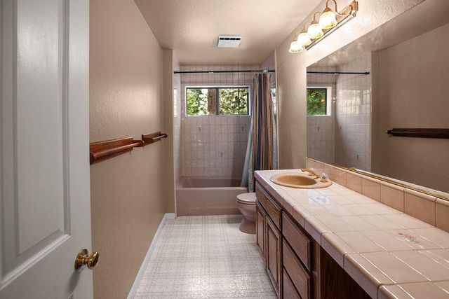 5307 Pine Ridge Dr, Grizzly Flats, CA 95636