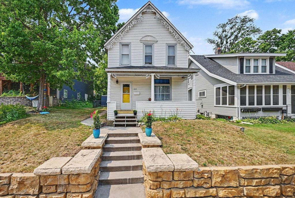 144 3rd Avenue S, South Saint Paul, MN 55075