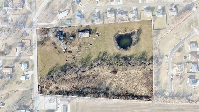 24511 S State Route K Highway, East Lynne, MO 64743