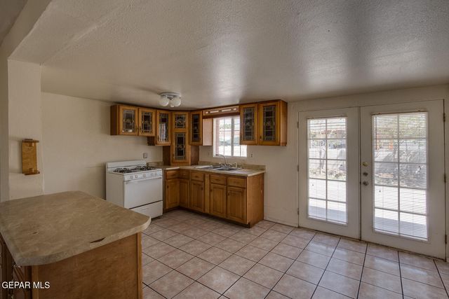 5729 WALDORF Drive, El Paso, TX 79924