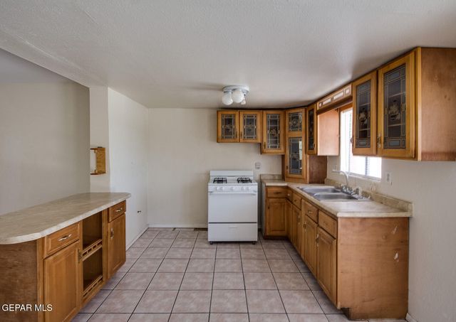 5729 WALDORF Drive, El Paso, TX 79924