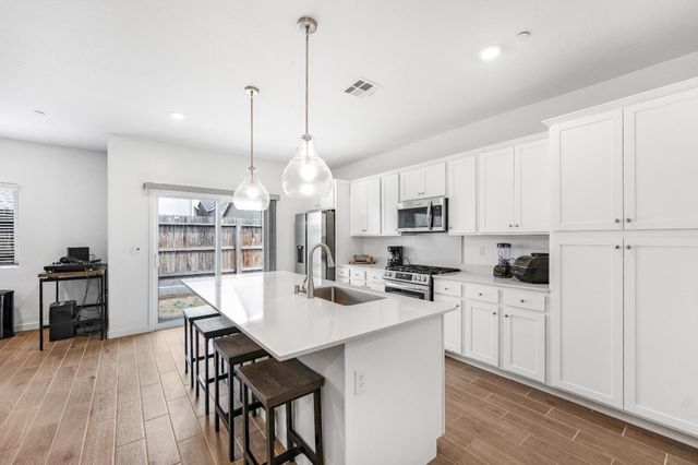 4457 Joaquin Avenue, Clovis, CA 93619