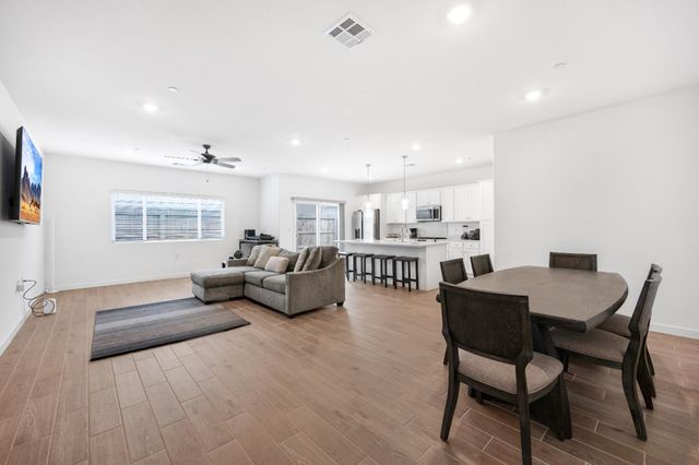 4457 Joaquin Avenue, Clovis, CA 93619