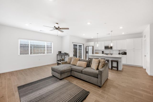 4457 Joaquin Avenue, Clovis, CA 93619