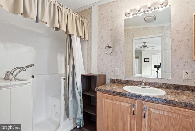 1065 PINE CIR, Telford, PA 18969