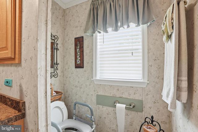 1065 PINE CIR, Telford, PA 18969