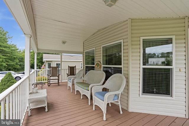 1065 PINE CIR, Telford, PA 18969