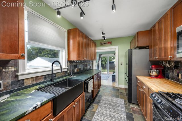 731 Spencer Street, Ferndale, MI 48220