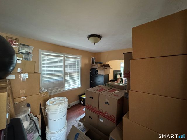 350 High Street, Naugatuck, CT 06770