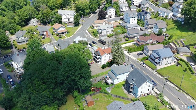 350 High Street, Naugatuck, CT 06770