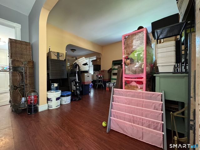 350 High Street, Naugatuck, CT 06770