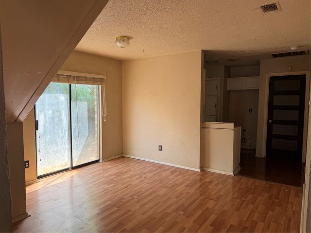 1110 Sandalwood Lane, Desoto, TX 75115