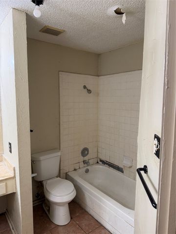 1110 Sandalwood Lane, Desoto, TX 75115