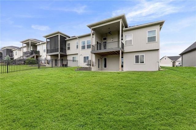 804 NE Algonquin Street, Lee's Summit, MO 64064