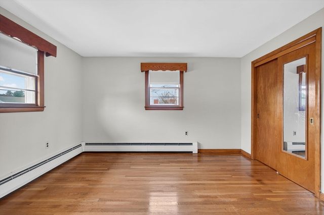 5 Crestwood Cir, Lawrence, MA 01843