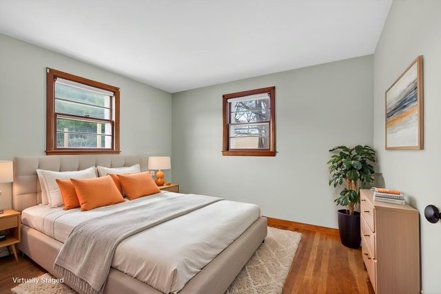 5 Crestwood Cir, Lawrence, MA 01843