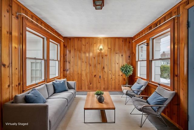 5 Crestwood Cir, Lawrence, MA 01843