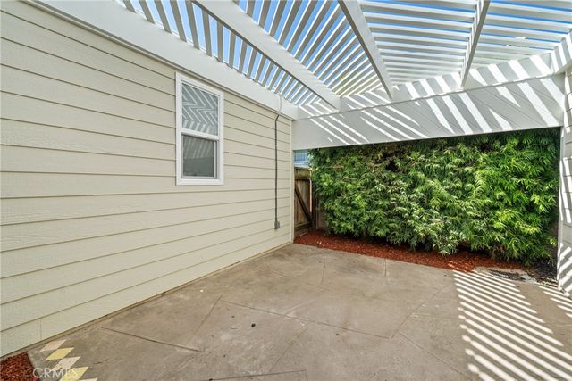 1824 Park Street, Huntington Beach, CA 92648