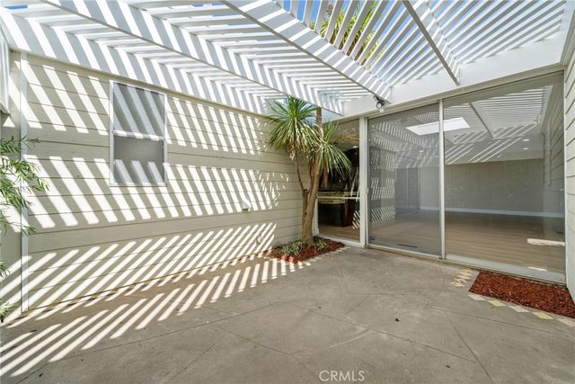 1824 Park Street, Huntington Beach, CA 92648