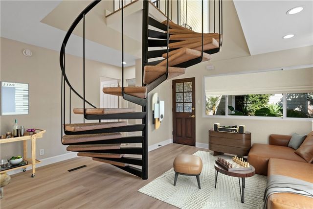 1824 Park Street, Huntington Beach, CA 92648