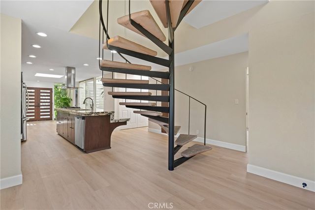 1824 Park Street, Huntington Beach, CA 92648